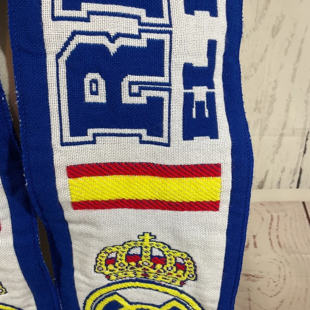 Real Madrid CF Official Soccer Futbol Knit Scarf El Mejor Club Del Mundo Spain